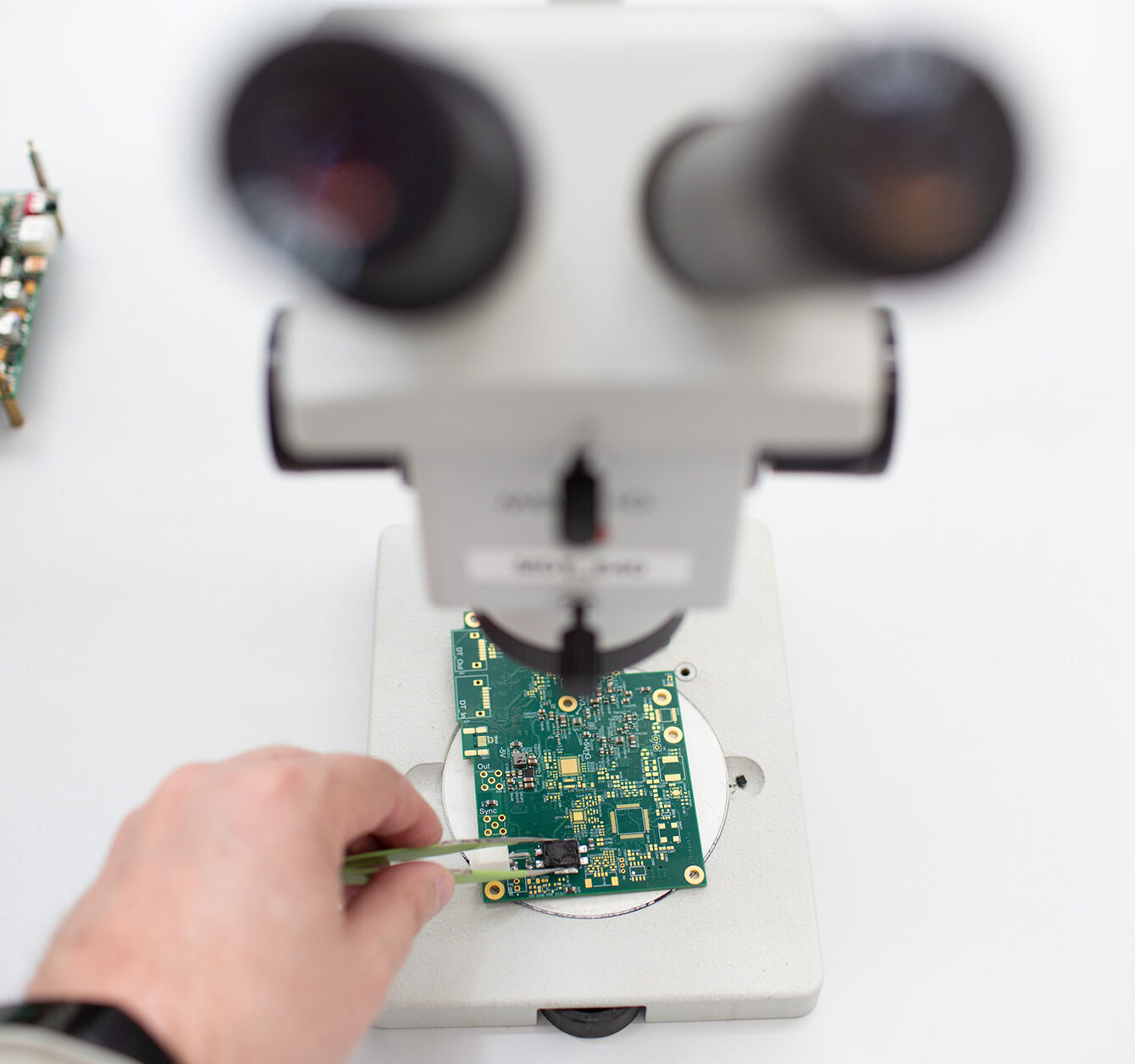 visual-inspection-electronic-components